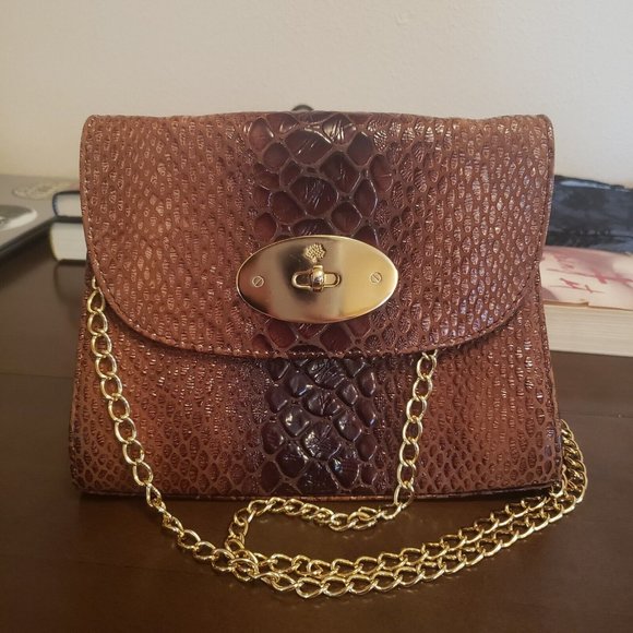 Mulberry Bags Mulberry Patent Leather Crossbody W Chain Strap